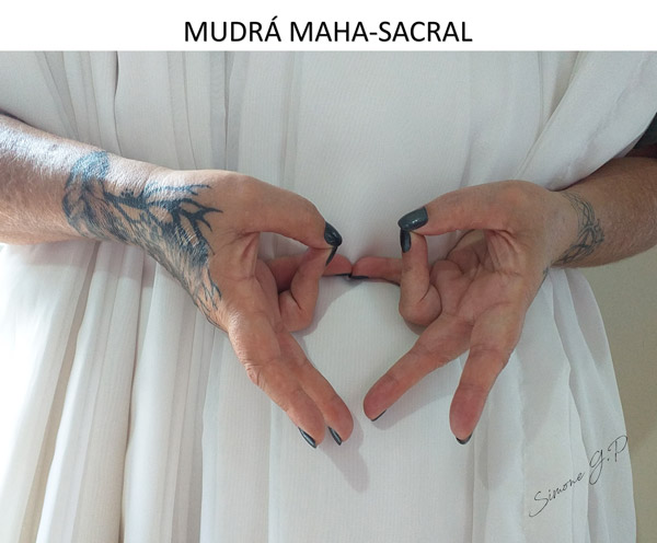 Mudra Sacral Posição 2