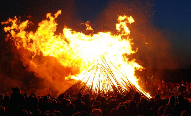 FOGUEIRA DE YULE